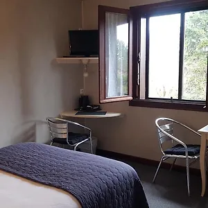 Logis Relais De Frejeroques Hotel Foissac (Aveyron)